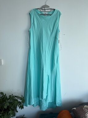 DKNY Sleeveless Aqua Maxi Dress with Flowing A-Line